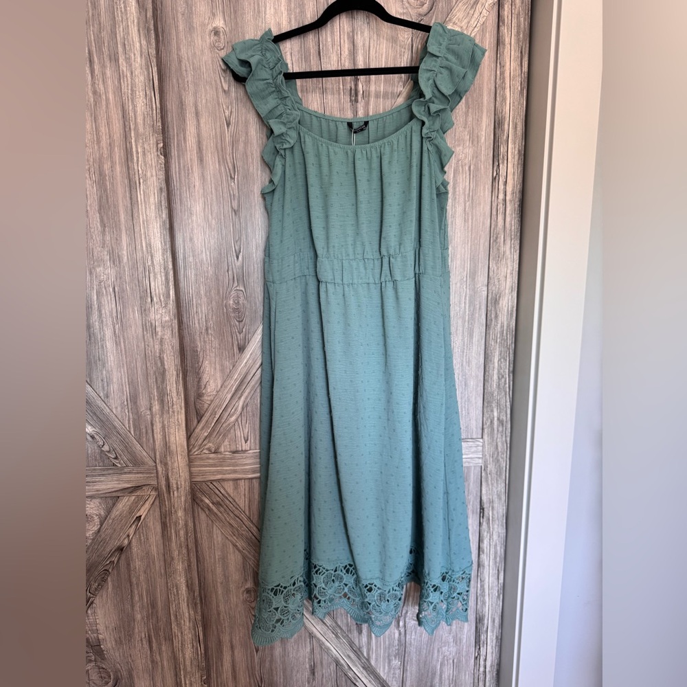 BloomChic Sea Green Textured Midi Dress